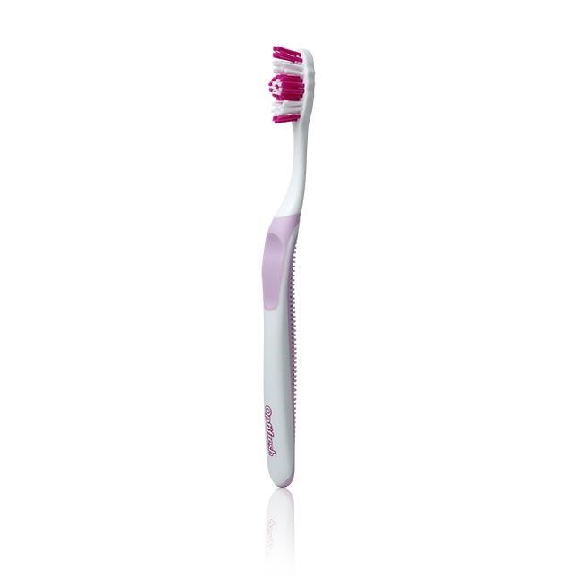 مسواک نرم اپتی فرش اوریفلیم Optifresh Toothbrush Soft - Pink Oriflame